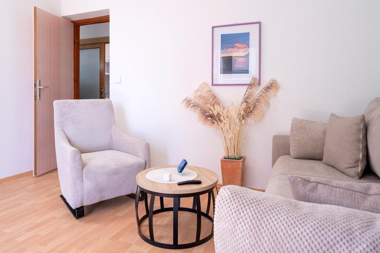 Apartments Bodlovic - Zf Hvar ฮวาร์ ภายนอก รูปภาพ