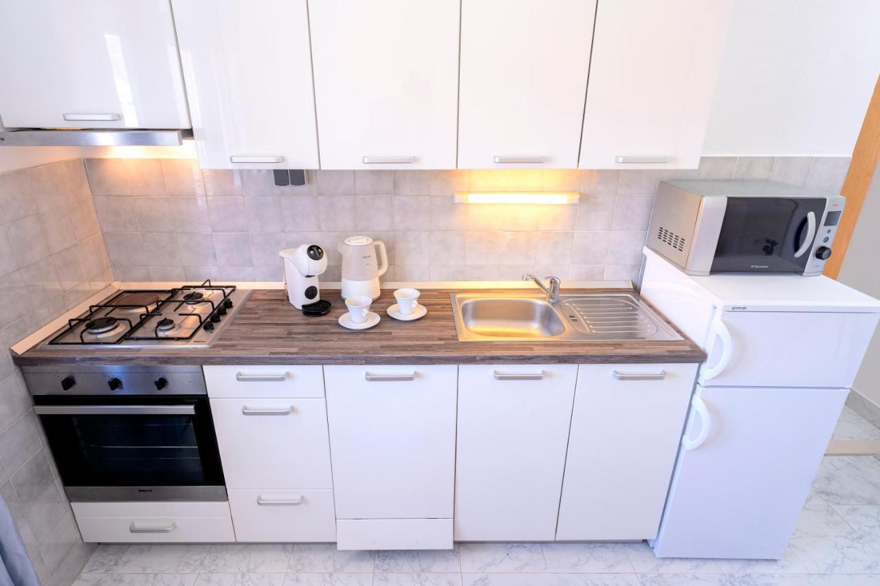 Apartments Bodlovic - Zf Hvar ฮวาร์ ภายนอก รูปภาพ