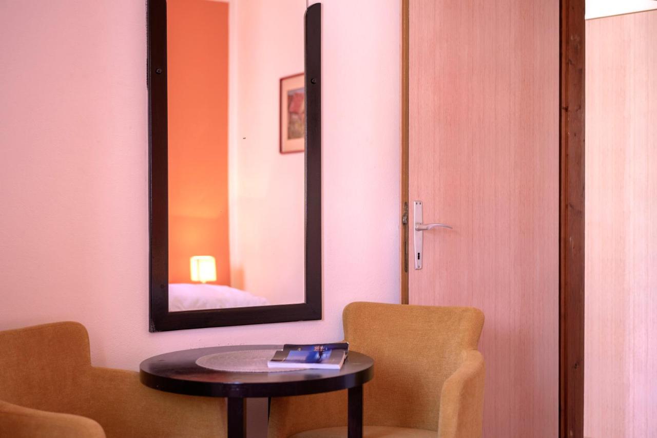 Apartments Bodlovic - Zf Hvar ฮวาร์ ภายนอก รูปภาพ
