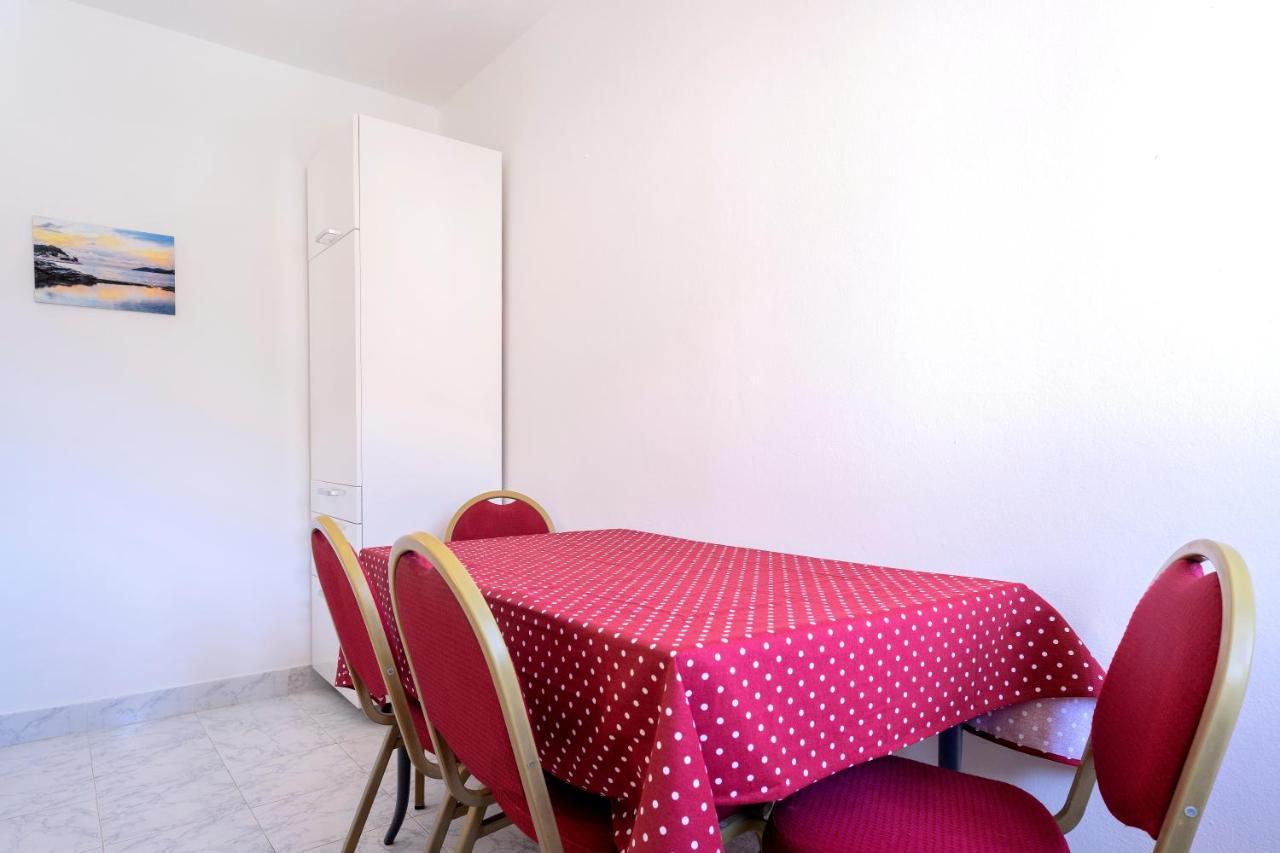 Apartments Bodlovic - Zf Hvar ฮวาร์ ภายนอก รูปภาพ